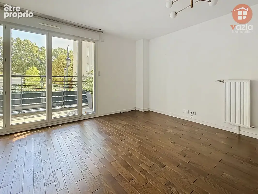 Puteaux - Appartement 3 pièces , balcon, place de stationnement - photo 6