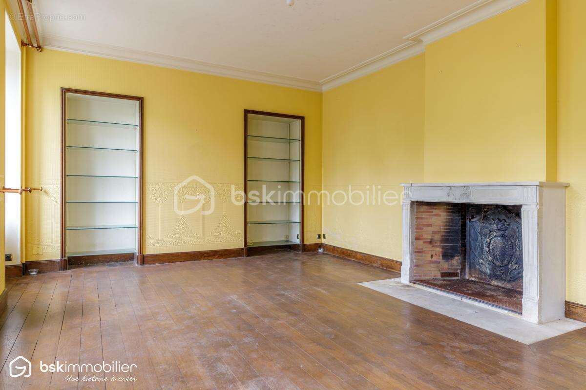 Maison de caractère 326 m² – Hyper-centre Châteauroux – Gros potentiel - photo 9