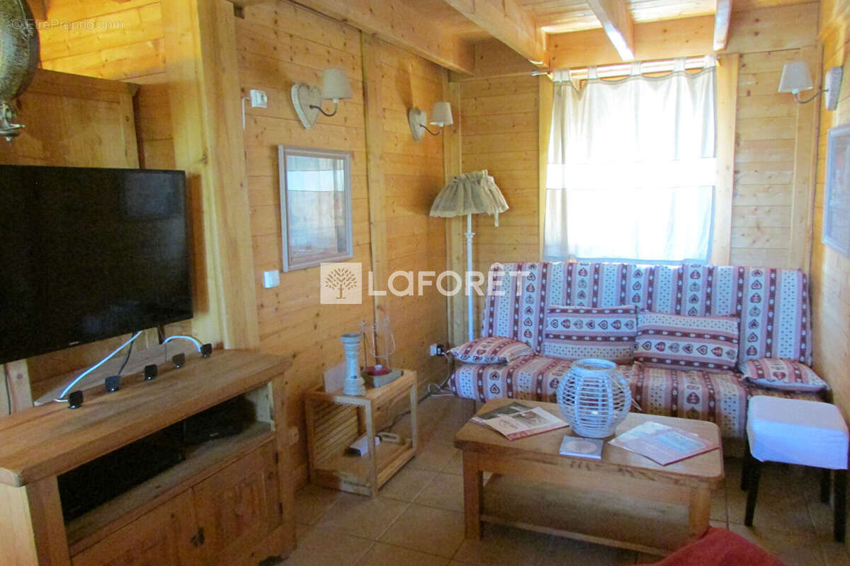 Appartement à LES CHAPELLES