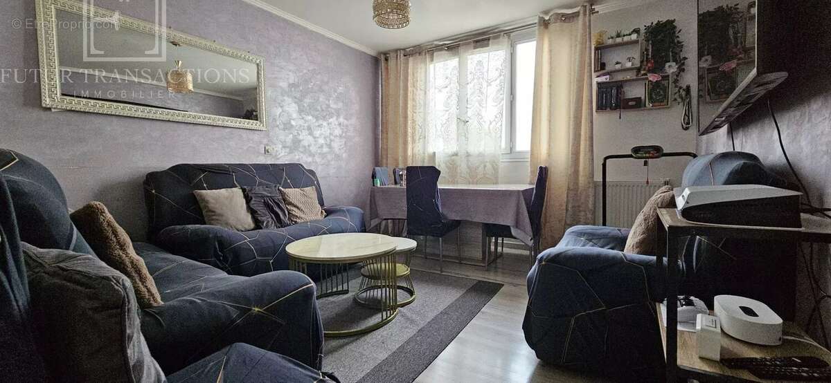Appartement à COLOMBES