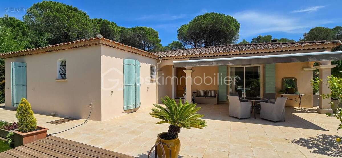 Maison à LA MOTTE
