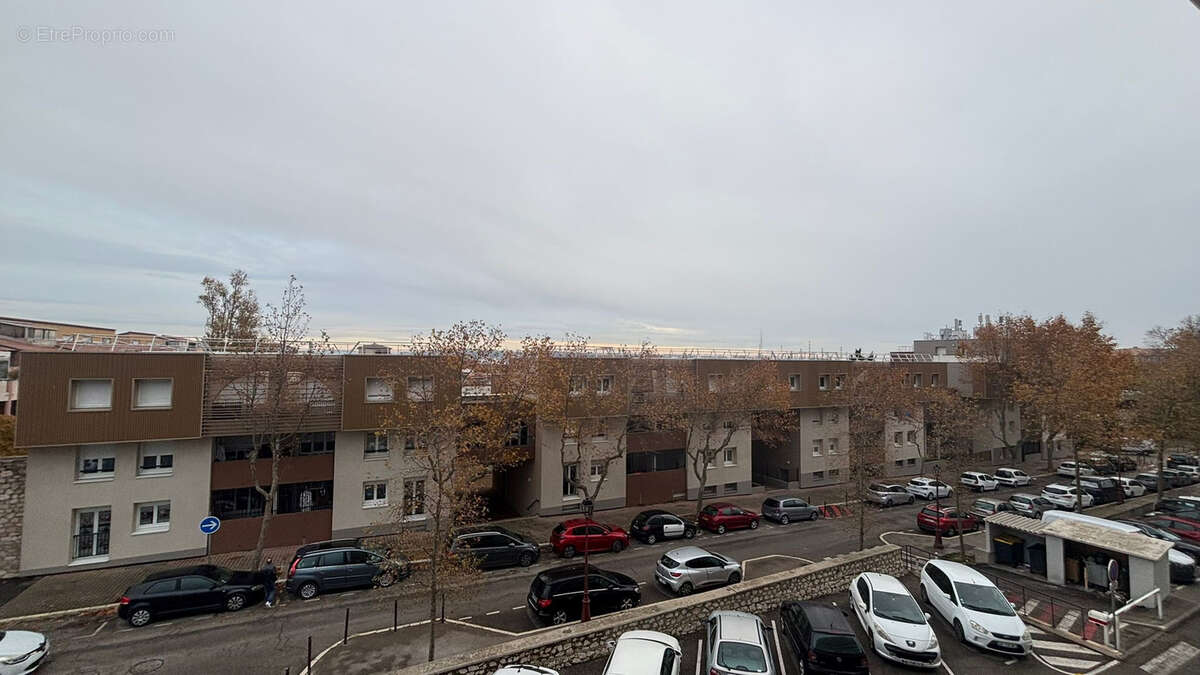 Appartement à PORT-DE-BOUC