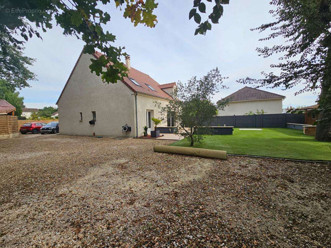 Maison à ERAGNY