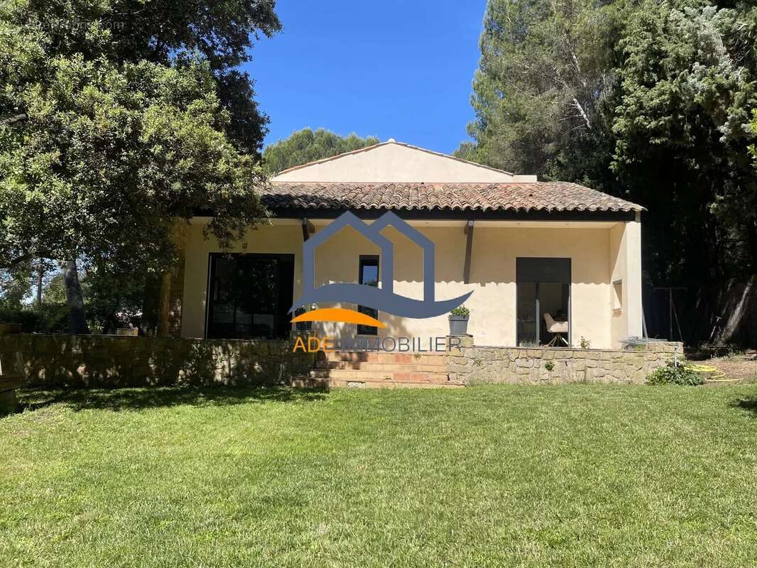 Maison à EGUILLES