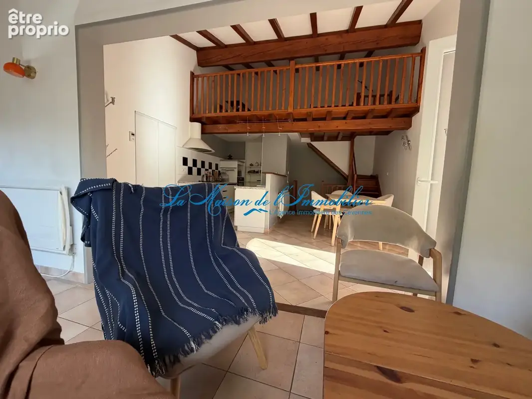 Anduze, dans immeuble de caractère entièrement rénové, appartement duplex F3/F4 - photo 2