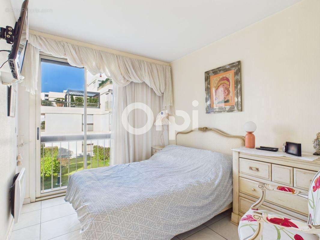 Appartement à MANDELIEU-LA-NAPOULE