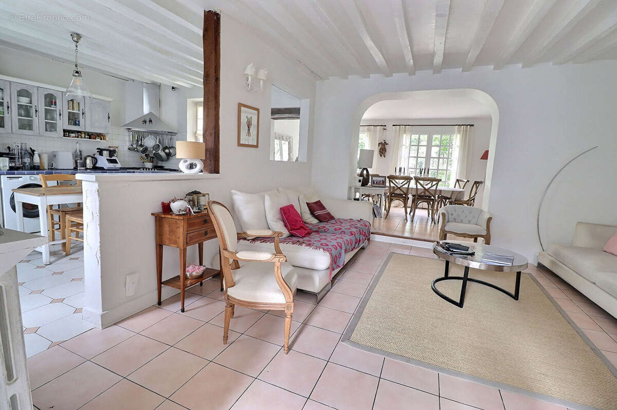 Maison à MAREIL-MARLY