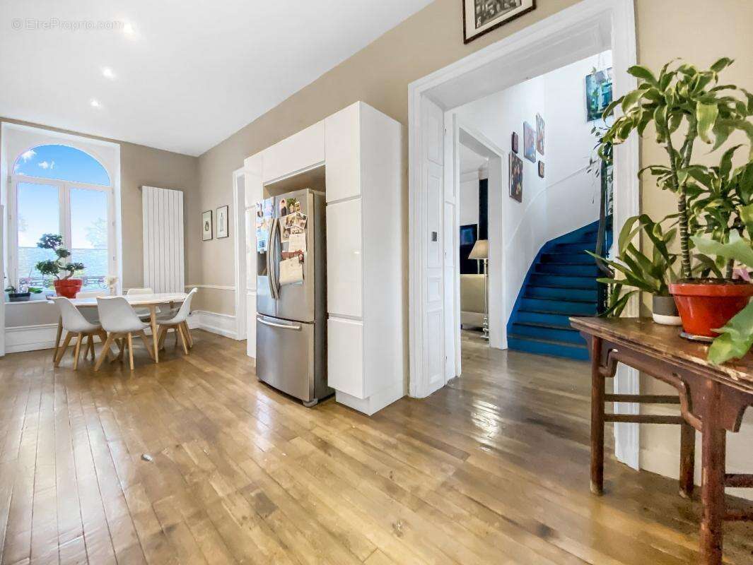 Appartement à ERNEE