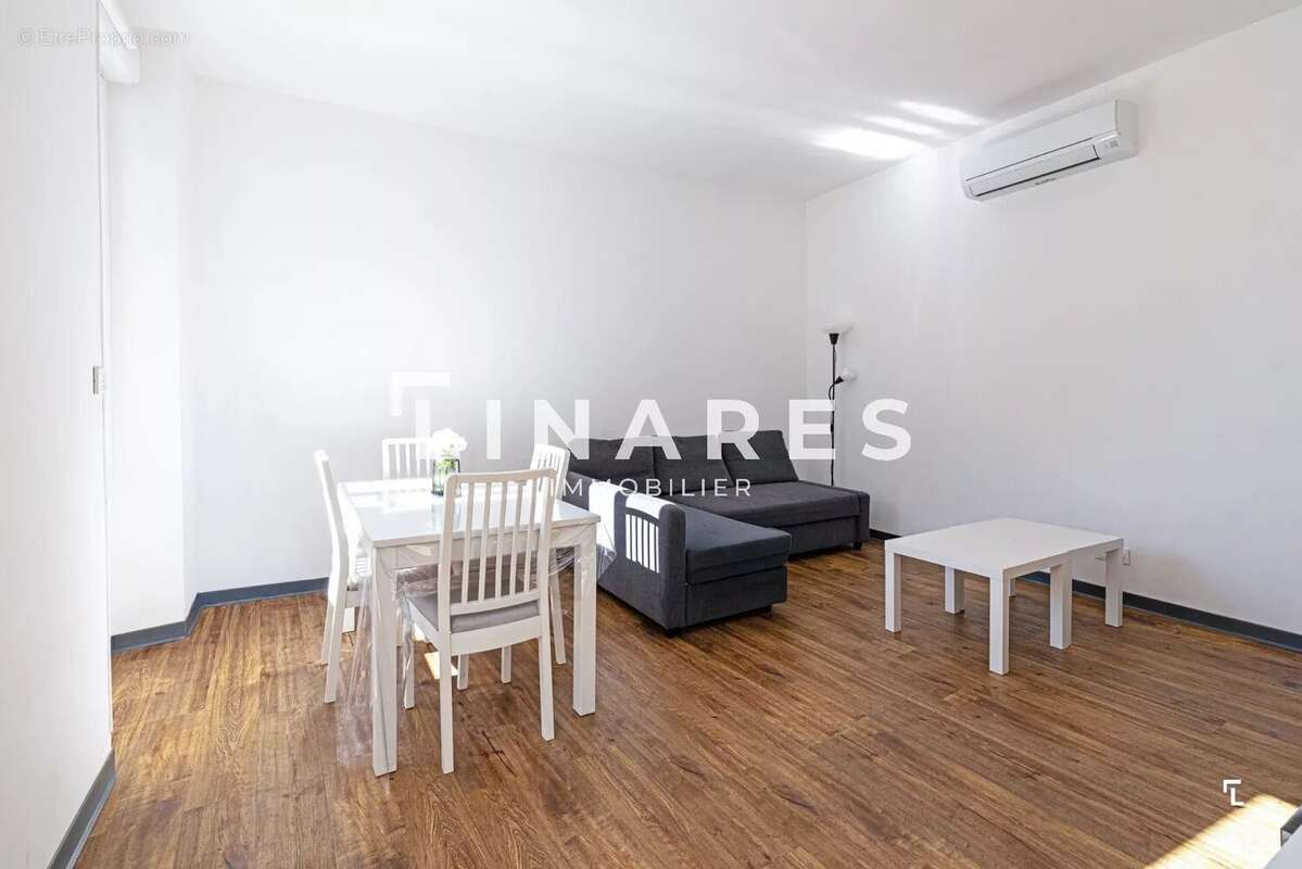 Appartement à MARSEILLE-8E