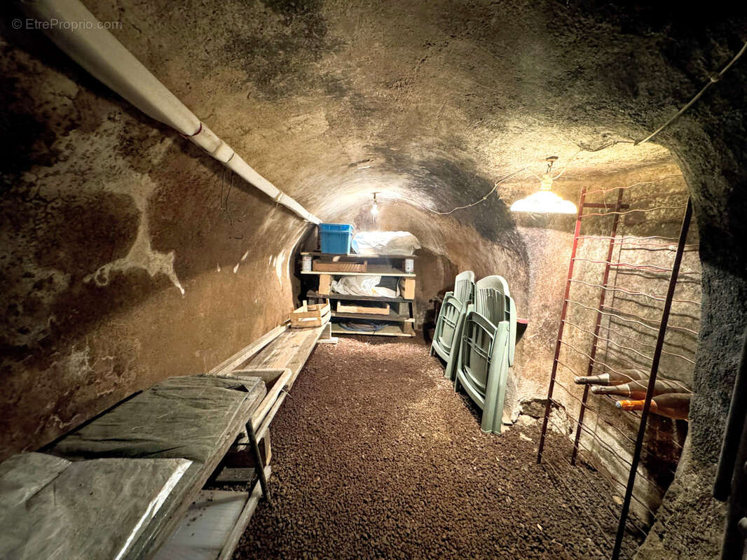 Maison à SAINT-BONNET-PRES-ORCIVAL