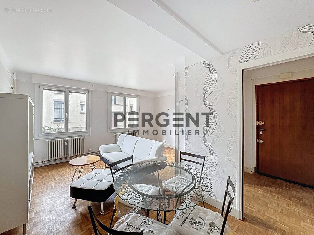 Appartement à CHARLEVILLE-MEZIERES