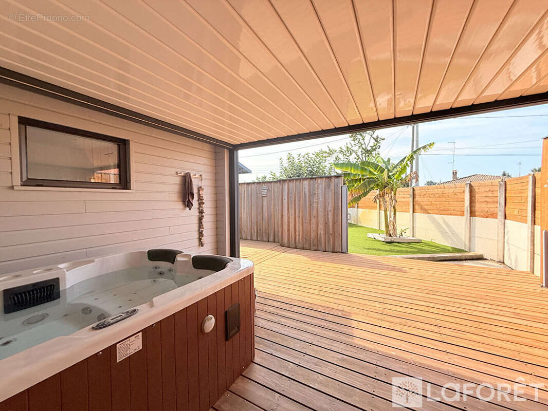 Maison Gujan Mestras (Meyran) - 3 chambres + Studio et Garage - photo 4