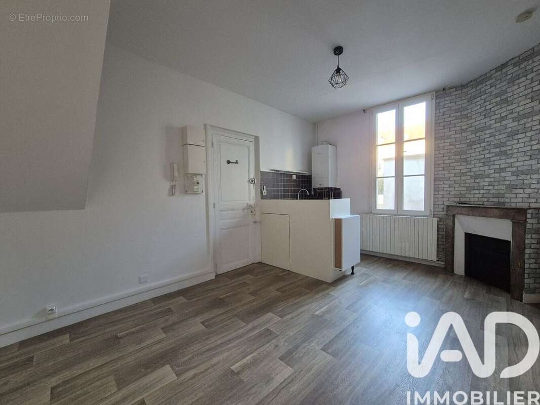 Photo 2 - Appartement à AUXERRE