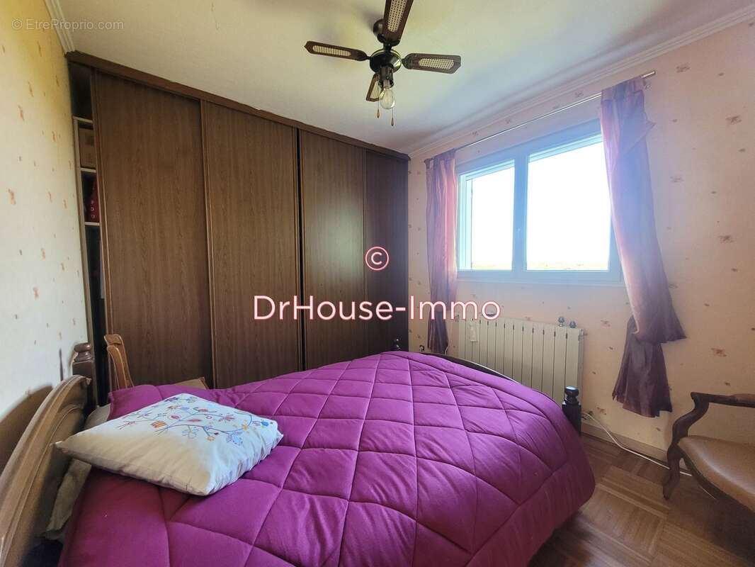 Maison à LA SELLE-SUR-LE-BIED