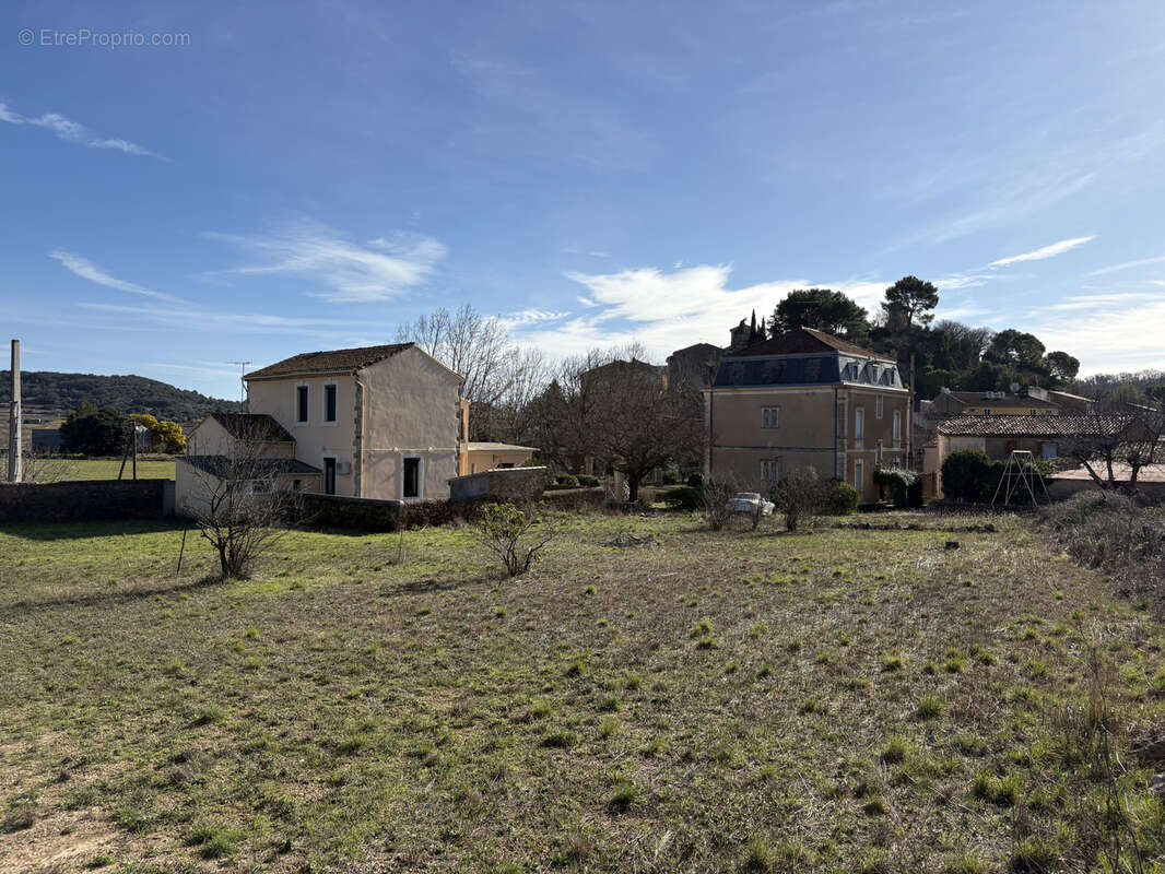 Terrain à FOUZILHON