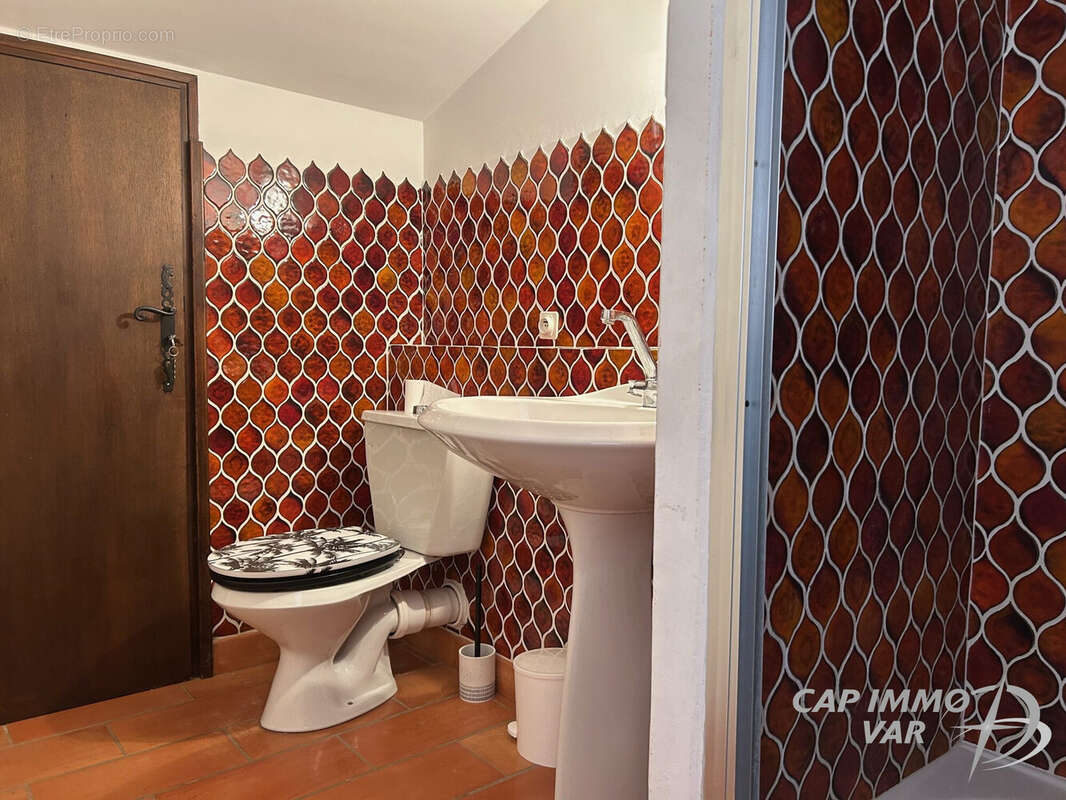 Maison à LE CASTELLET