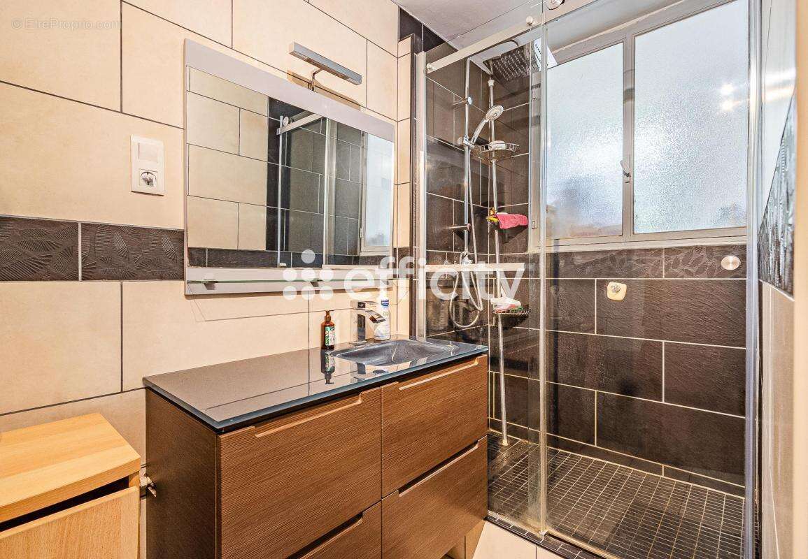 Appartement à CHAMPAGNE-AU-MONT-D'OR