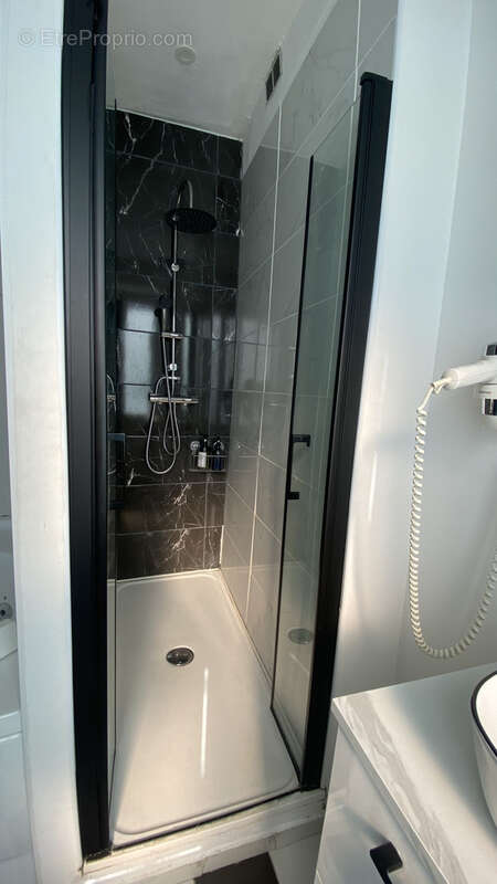 Appartement à MARSEILLE-1E