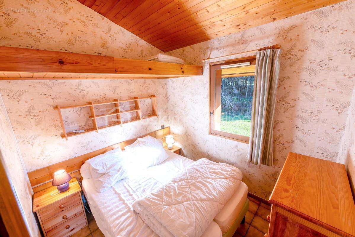 Appartement à CREST-VOLAND