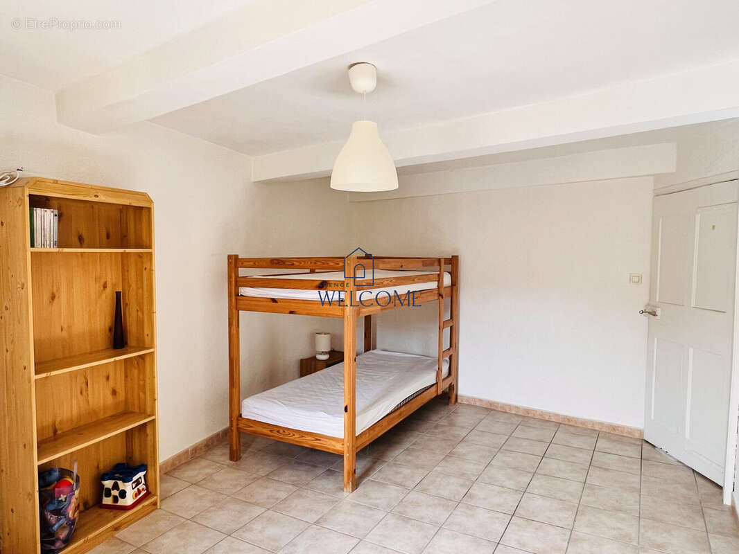 Appartement à SAINT-PAUL-TROIS-CHATEAUX