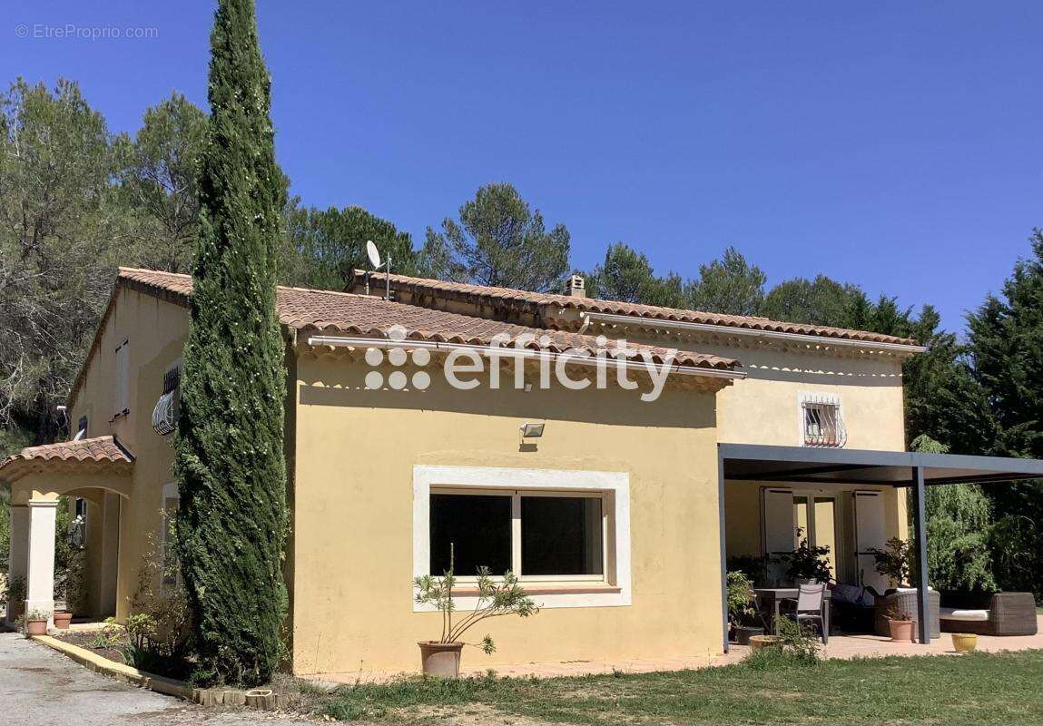 Maison à BRIGNOLES