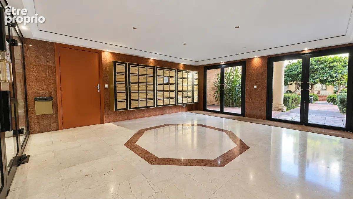 Appartement T5 -131m2 - Centre Ville - photo 18