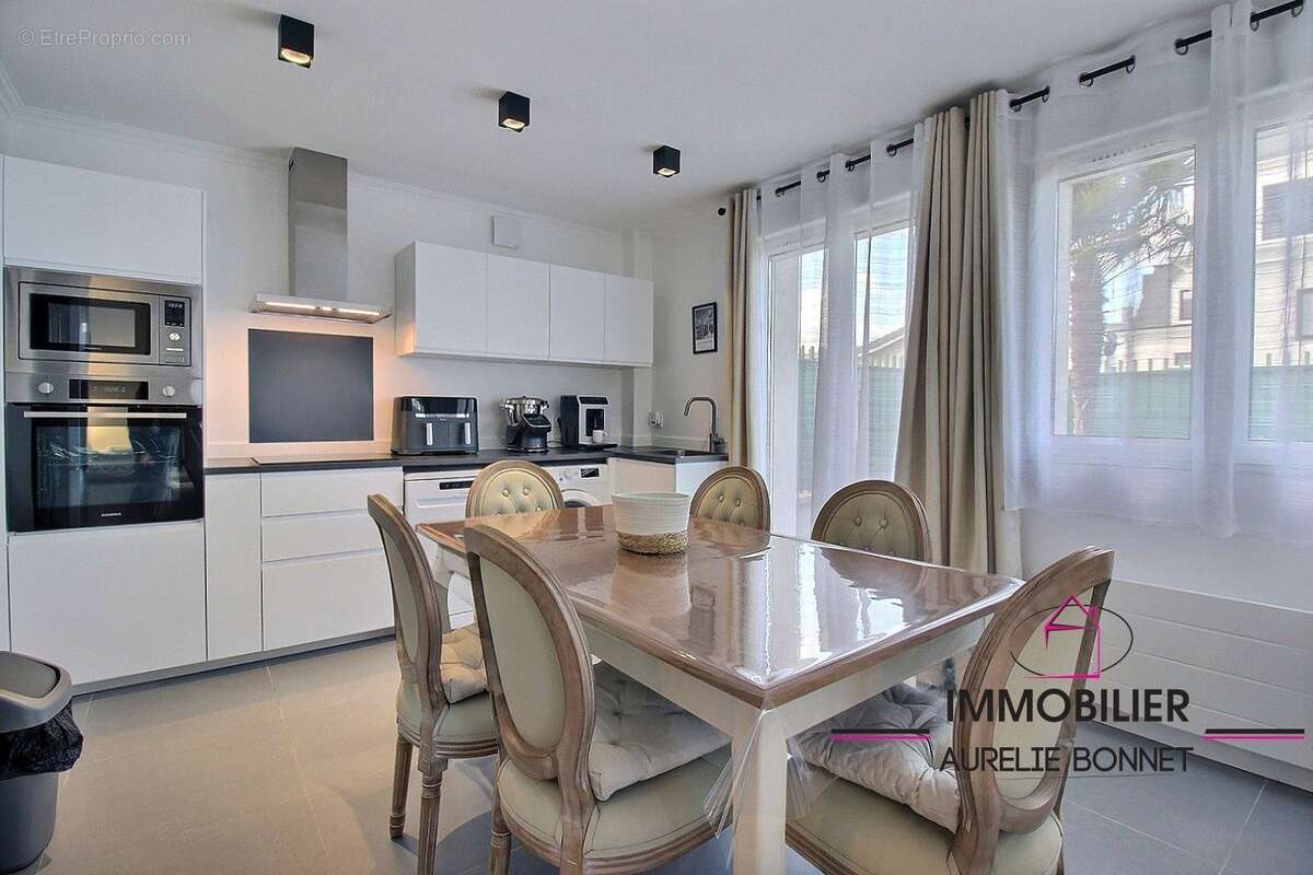 Appartement à TROUVILLE-SUR-MER