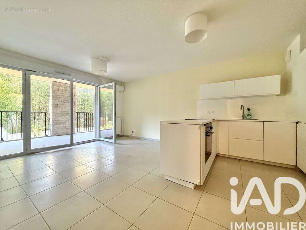 Photo 3 - Appartement à CARROS