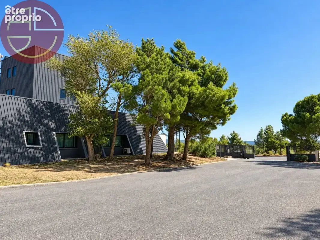 Commerce 1 620 m² à vendre à Narbonne (11100) - photo 7