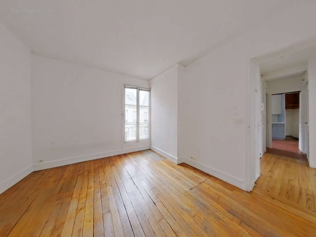 Appartement à PARIS-10E