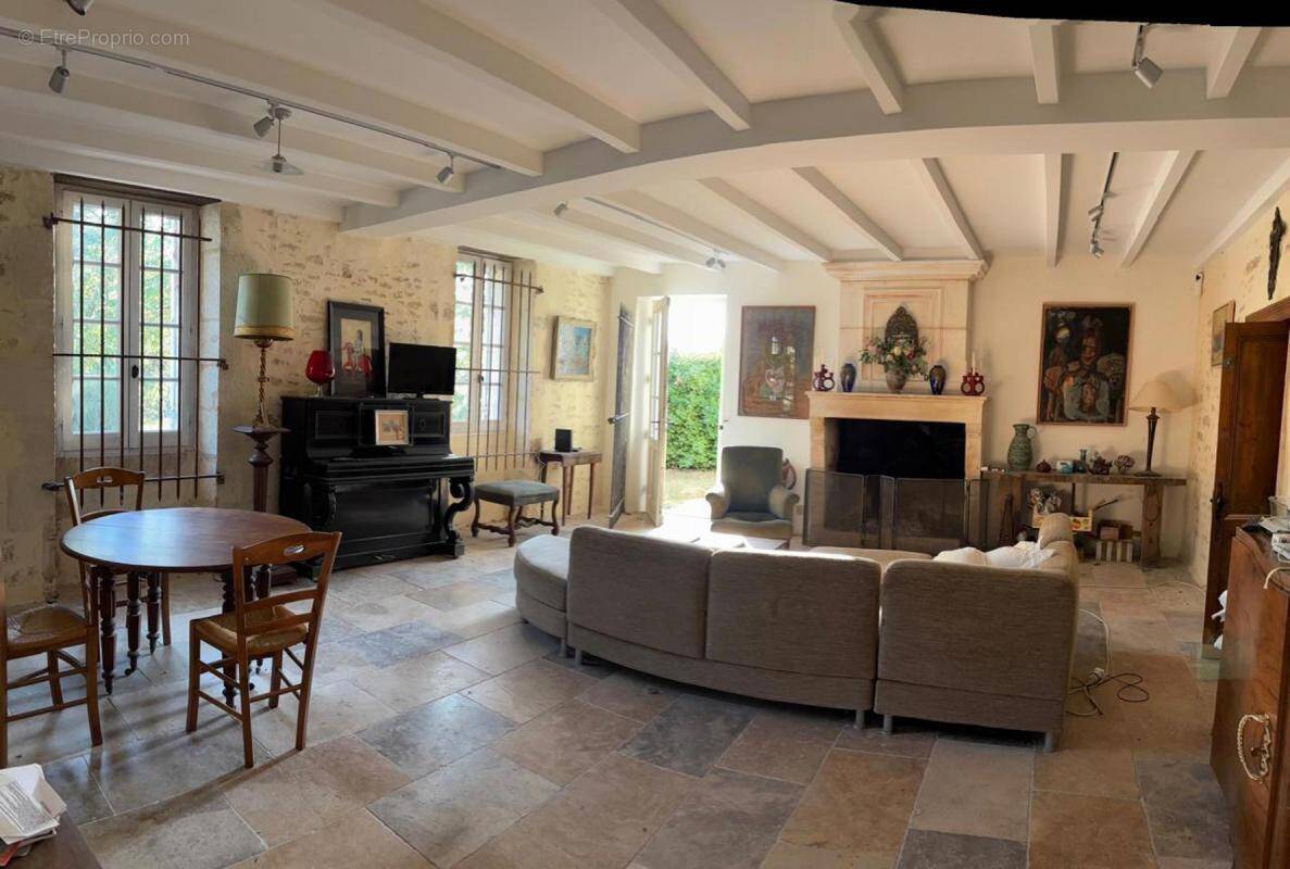 Maison à MARCILLAC