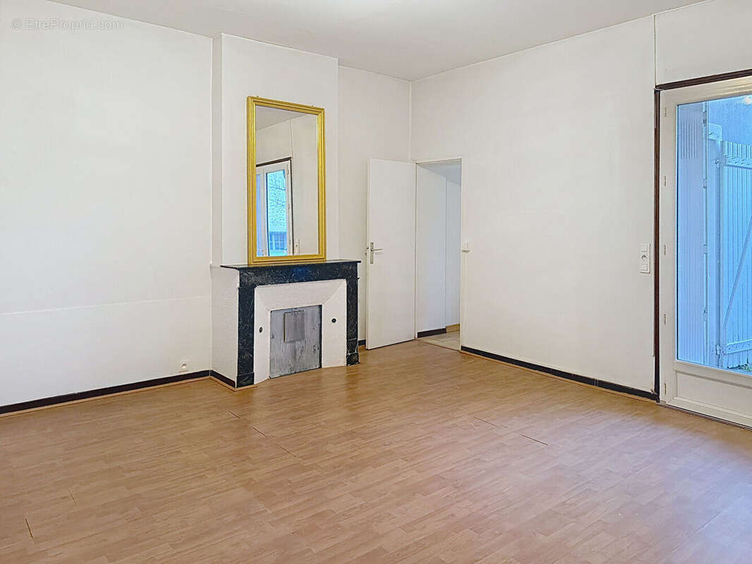 Maison à LANDIRAS