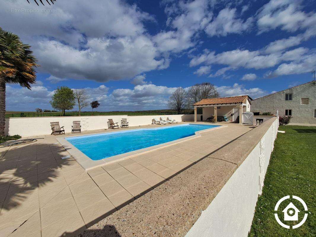 Maison à LE GICQ