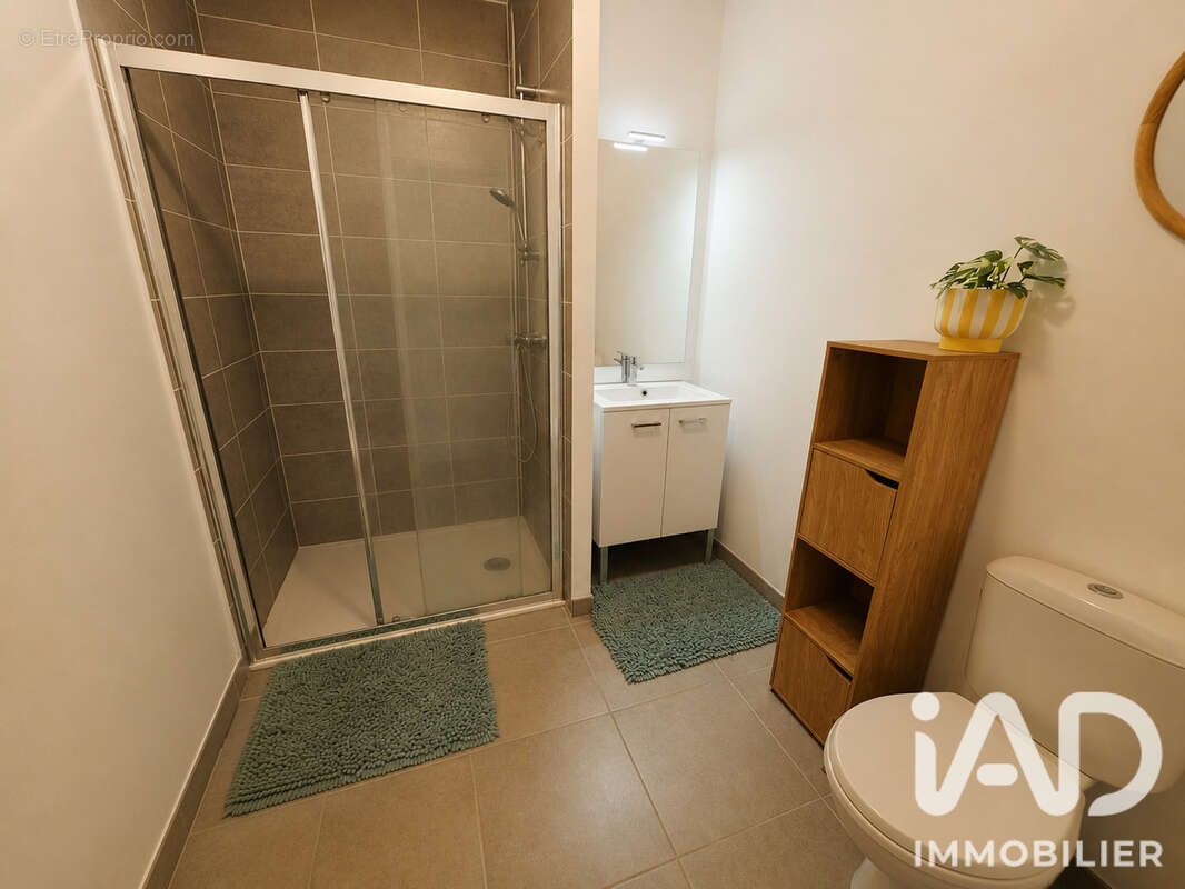 Appartement 43 m² à Begles  - photo 8