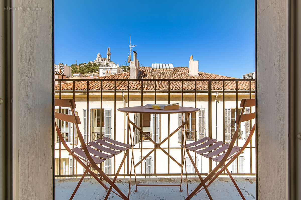 Appartement à MARSEILLE-6E
