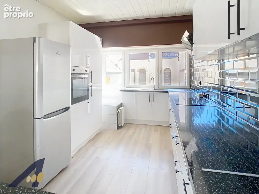  TRIPLEX 126m2  CENTRE VILLE - petite copropriété - photo 4