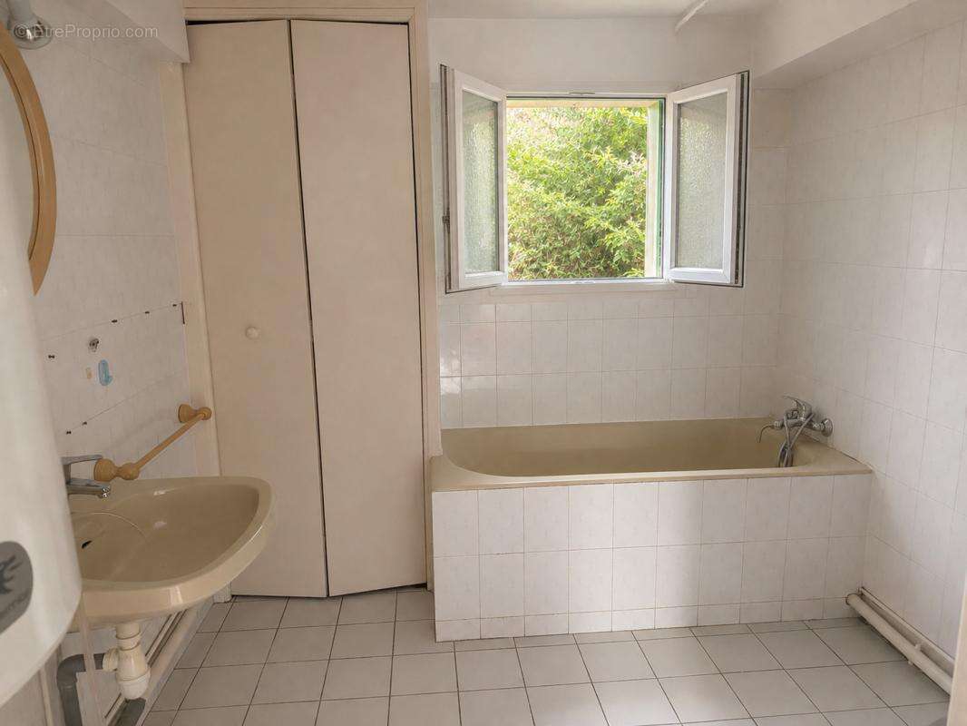 Maison de 160 m² divisée en deux logements – Proche hypercentre - photo 12