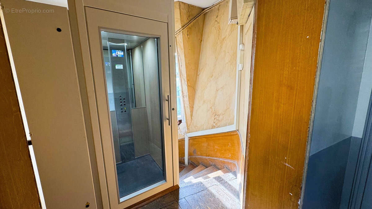 Appartement à PARIS-11E