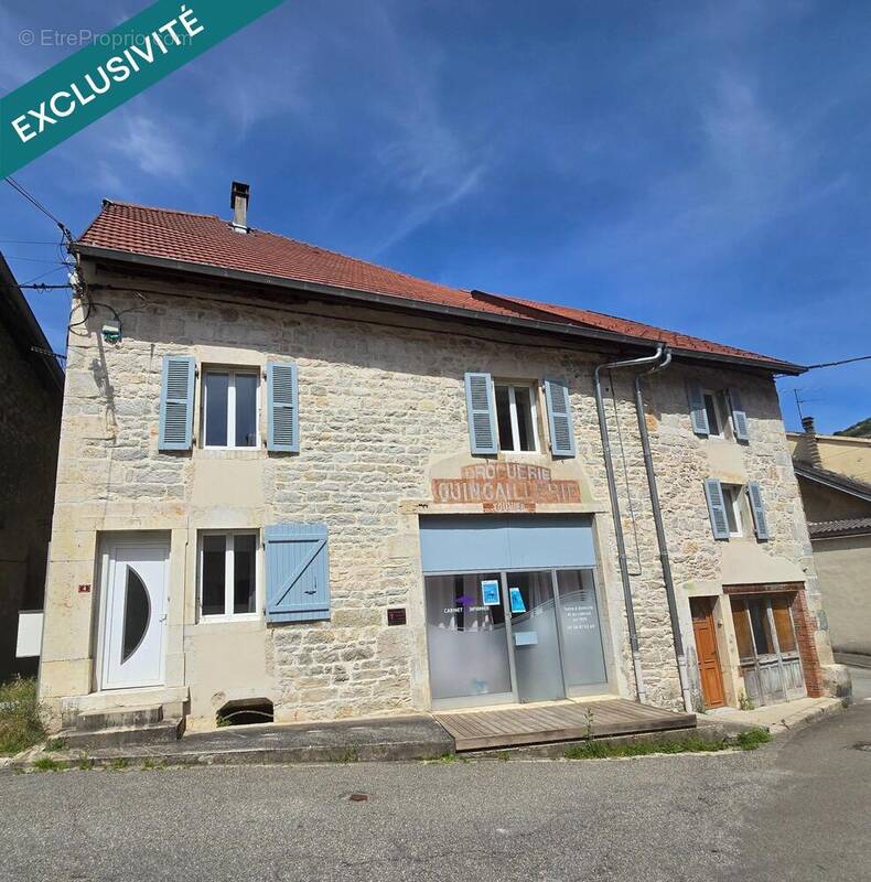 Photo 1 - Appartement à VIRIEU-LE-GRAND