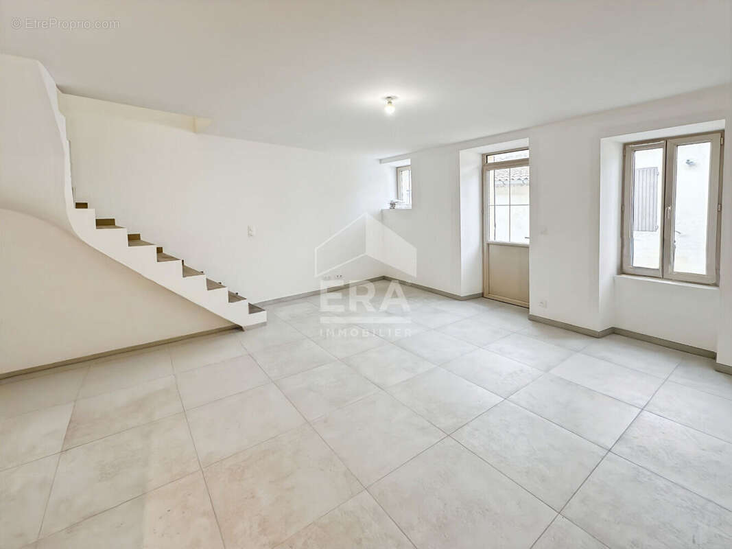 Maison à CHATEAURENARD