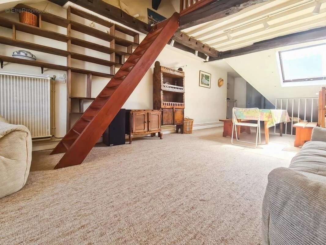 Appartement à PARIS-4E