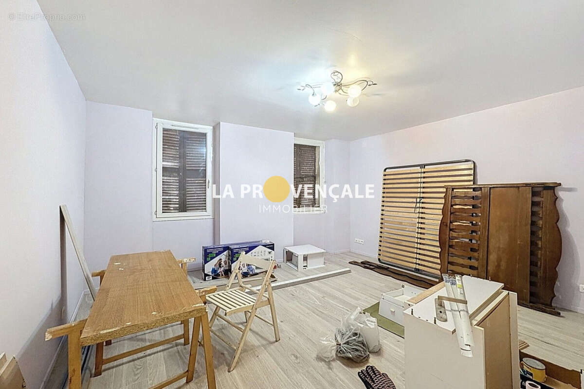 Appartement à TRETS
