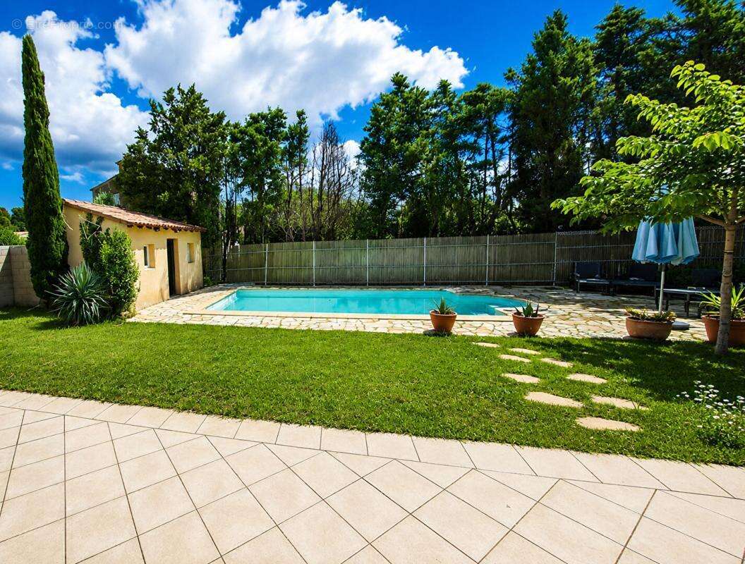 Bedarrides: un air de vacances pour cette villa confortable - photo 4