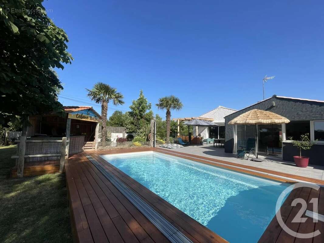 Maison à LE PERRIER