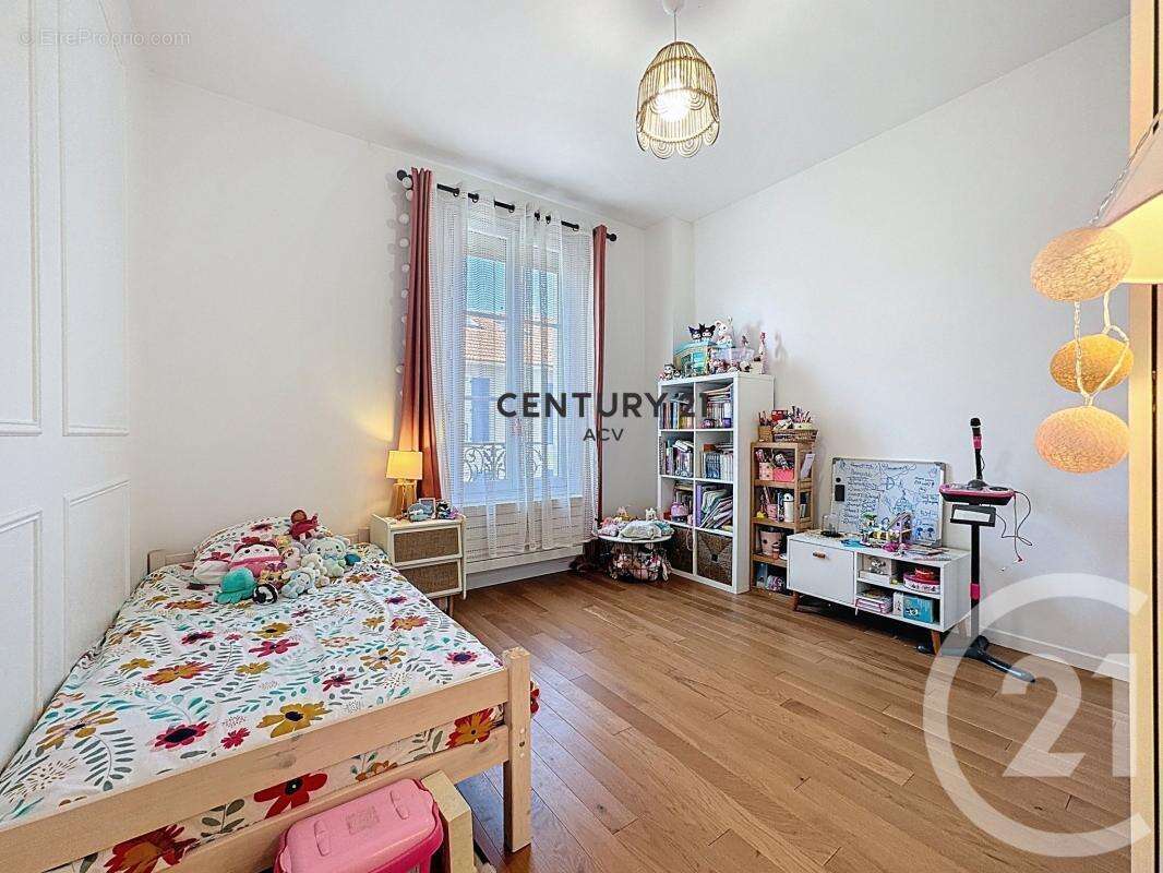 Maison à MAISONS-ALFORT