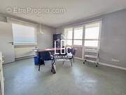 Commerce à LA CHEVROLIERE