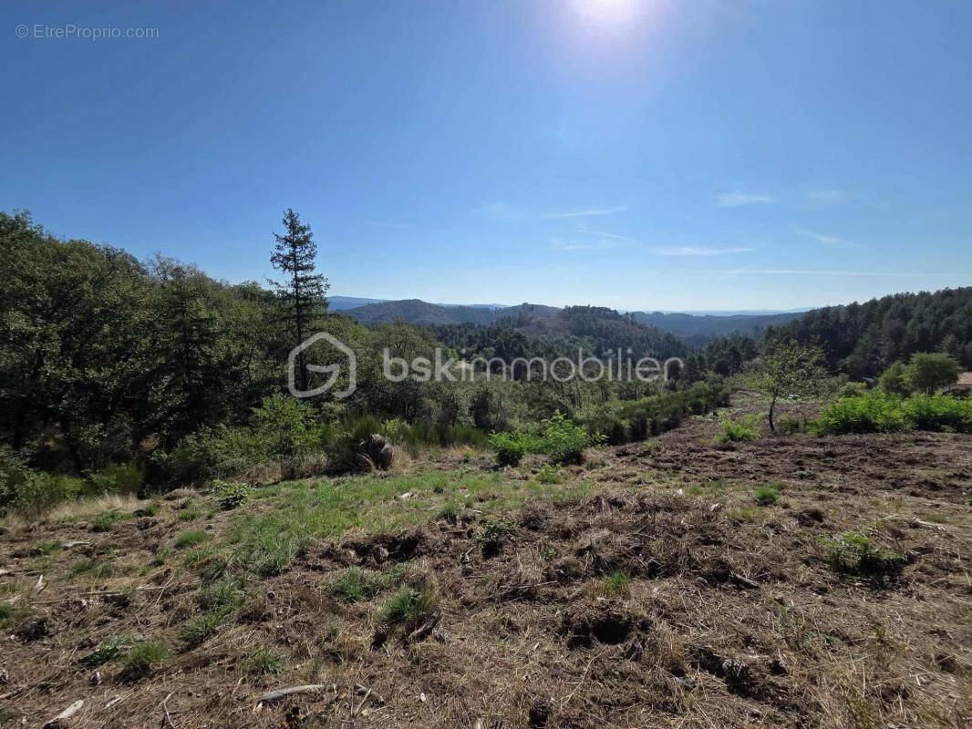 Terrain à VALS-LES-BAINS