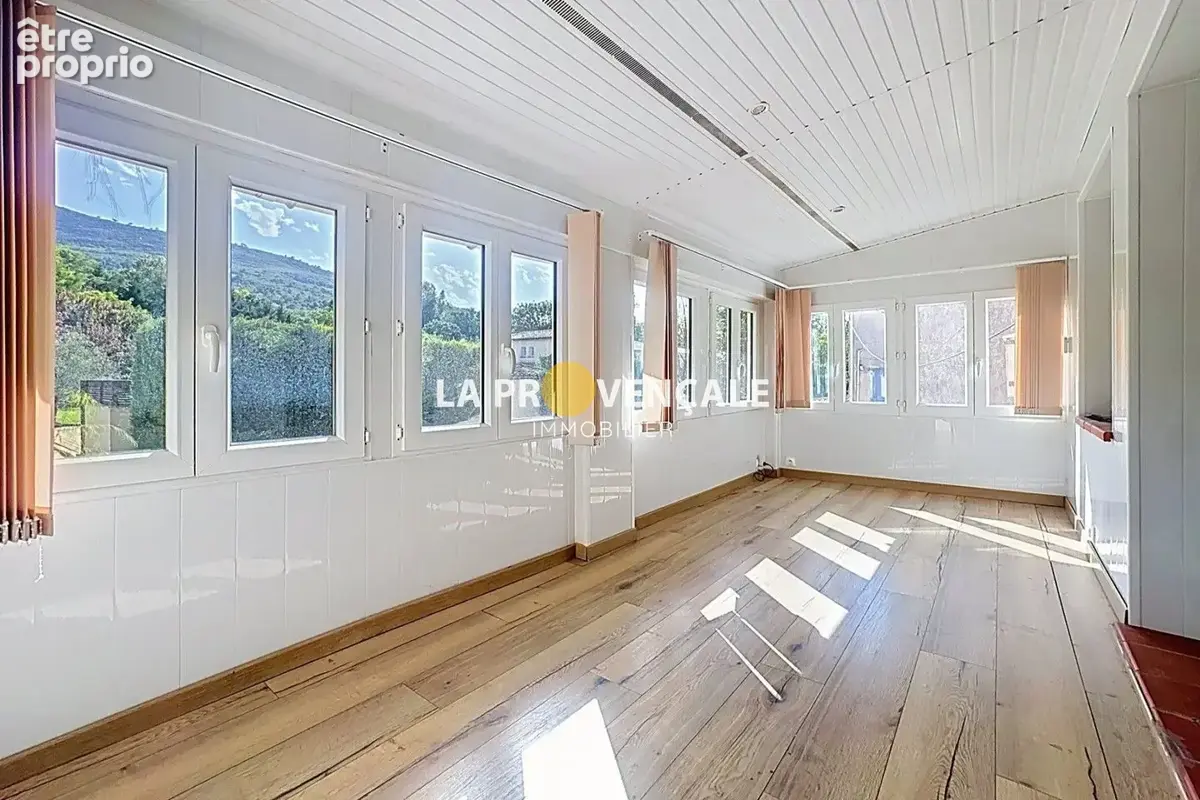Maison 3 pièces 75 m² à vendre à Pourcieux (83470) - photo 8