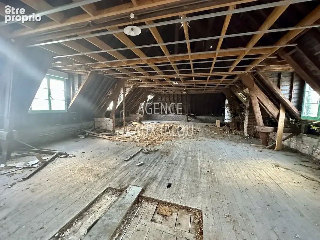Londinières   immeuble de plus de 600 m2 à fort potentiel pour investisseur - photo 3