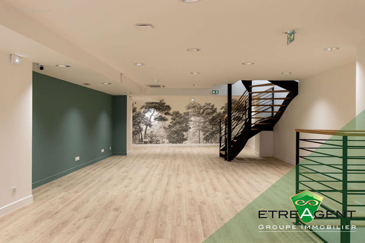 Commerce à MANTES-LA-JOLIE